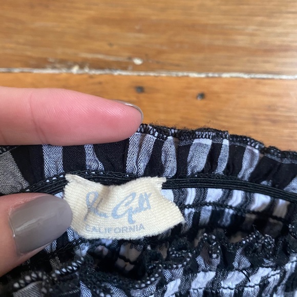 Brandy Melville Tube Top - Picture 2 of 2